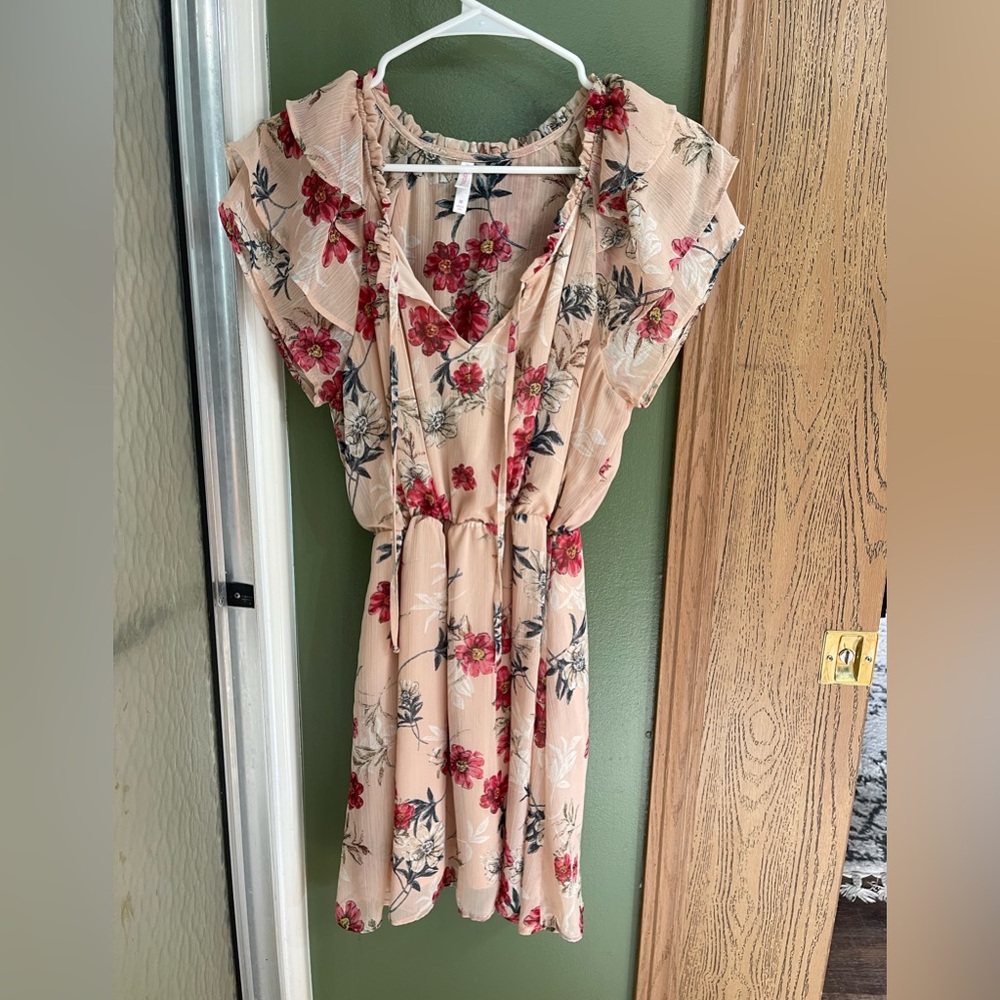 Light pink floral mini dress